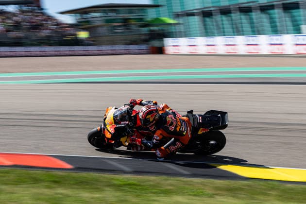 GER, Großer Preis von Deutschland, MotoGP. 11. Lauf, FIM Motorrad-Weltmeisterschaft. 11.07.2026, Sachsenring, Hohenstein-Ernstthal, GER, Großer Preis von Deutschland, MotoGP. 11. Lauf, FIM Motorrad-Weltmeisterschaft. 12, Maverick Vinales, Red Bull KTM Tech3 Â Foto: Alexander Trienitz Hohenstein-Ernstthal Sachsenring Sachsen Deutschland *** GER, German Grand Prix, MotoGP Round 11, FIM Motorcycle World Championship, July 11, 2026, Sachsenring, Hohenstein Ernstthal, GER, German Grand Prix, MotoGP Round 11, FIM Motorcycle World Championship 12, Maverick Vinales, Red Bull KTM Tech3. Photo by Alexander Trienitz, Hohenstein Ernstthal, Sachsenring, Saxony, Germany