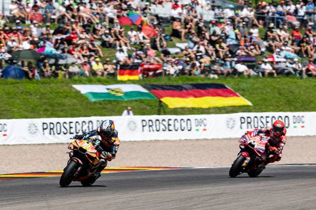 GER, Großer Preis von Deutschland, MotoGP. 11. Lauf, FIM Motorrad-Weltmeisterschaft. 11.07.2026, Sachsenring, Hohenstein-Ernstthal, GER, Großer Preis von Deutschland, MotoGP. 11. Lauf, FIM Motorrad-Weltmeisterschaft. 37, Pedro Acosta, Red Bull KTM Factory Racing, 93, Marc Marquez, Ducati Lenovo Team Â Foto: Alexander Trienitz Hohenstein-Ernstthal Sachsenring Sachsen Deutschland *** GER, German Grand Prix, MotoGP Round 11, FIM Motorcycle World Championship, July 11, 2026, Sachsenring, Hohenstein Ernstthal, GER, German Grand Prix, MotoGP Round 11, FIM Motorcycle World Championship 37, Pedro Acosta, Red Bull KTM Factory Racing, 93, Marc Marquez, Ducati Lenovo Team. Photo by Alexander Trienitz, Hohenstein Ernstthal, Sachsenring, Saxony, Germany