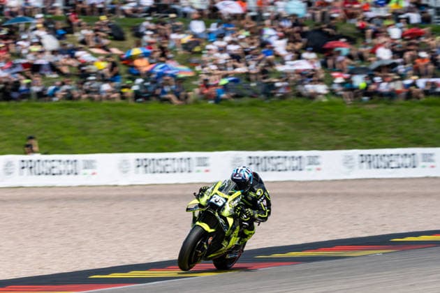 GER, Großer Preis von Deutschland, MotoGP. 11. Lauf, FIM Motorrad-Weltmeisterschaft. 11.07.2026, Sachsenring, Hohenstein-Ernstthal, GER, Großer Preis von Deutschland, MotoGP. 11. Lauf, FIM Motorrad-Weltmeisterschaft. 25, Raul Fernandez, SuperFile Trackhouse MotoGP Team Â Foto: Alexander Trienitz Hohenstein-Ernstthal Sachsenring Sachsen Deutschland *** GER, German Grand Prix, MotoGP Round 11, FIM Motorcycle World Championship, July 11, 2026, Sachsenring, Hohenstein Ernstthal, GER, German Grand Prix, MotoGP Round 11, FIM Motorcycle World Championship 25, Raul Fernandez, SuperFile Trackhouse MotoGP Team Photo by Alexander Trienitz, Hohenstein Ernstthal, Sachsenring, Saxony, Germany