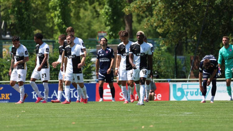 11.07.2026, xrekx, Fussball Testspiel, SV Elversberg - FC Thun v.l. Filimon Gerezgiher (SV 07 Elversberg) erzielt das Tor, Treffer, scores the goal zum 0:1 (DFL DFB REGULATIONS PROHIBIT ANY USE OF PHOTOGRAPHS as IMAGE SEQUENCES and or QUASI-VIDEO) Rust *** July 11, 2026, xrekx, Soccer Friendly Match, SV Elversberg vs. FC Thun, Filimon Gerezgiher, SV 07 Elversberg scores the goal, goal, scores the goal to make it 0–1. DFL and DFB regulations prohibit any use of photographs as image sequences and or quasi-video. Rust