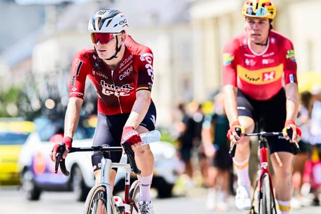 Tour de France 2026 Stage 8 BERGERAC, FRANCE - JULY 11 : Zimmermann Georg (GER) of Lotto - Intermarche before the start of the race during stage 8 of the 113rd edition of Tour de France an UCI World Tour 2.UWT cycling road race stage for Men Elite of 182 km with start in Perigueux and finish in Bergerac on July 11, 2026 in Bergerac, France, 11 07 2026 ( Motordriver Kurt Vandenborre - Bergerac France  Copyright: xPeterxDexVoechtx