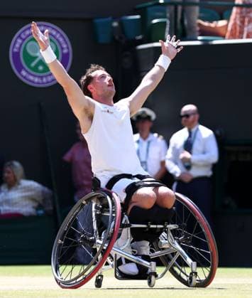 Alfie Hewett and Gordon Reid celebrate winning the Gentleman s Wheelchair Doubles final Wimbledon Tennis Championships, Day 13, The All England Lawn Tennis and Croquet Club, London, UK - 11 Jul 2026London The All England Lawn Tennis and United Kingdom  Copyright: xKieranxMcManus Shutterstockx 16981032af