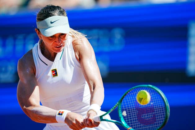 BASTAD, SWEDEN 20260711 Simona Waltert, Switzerland, closest to the camera against Paula Badosa, Spain, during Saturday s final in the women s singles at the Nordea Open tennis tournament in Bastad. BASTAD SWEDEN x9200x *** BASTAD, SWEDEN, July 11, 2026 Simona Waltert of Switzerland, closest to the camera, faces Paula Badosa of Spain during Saturday’s women’s singles final at the Nordea Open tennis tournament in Bastad BASTAD, SWEDEN x9200x  Copyright: xBjörnxLarssonxRosvall TT TTx NORDEA OPEN 2026