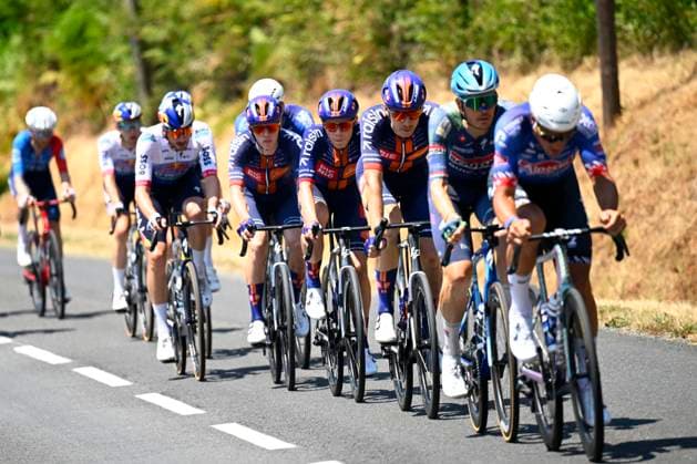 Tour de France 2026 Stage 8 BERGERAC, FRANCE - JULY 11 : Van Den Broek Frank (NED) of Team Picnic PostNL in the peloton during stage 8 of the 113rd edition of Tour de France an UCI World Tour 2.UWT cycling road race stage for Men Elite of 182 km with start in Perigueux and finish in Bergerac on July 11, 2026 in Bergerac, France, 11 07 2026 ( Motordriver Kurt Vandenborre - Bergerac France  Copyright: xTomasxSiskx