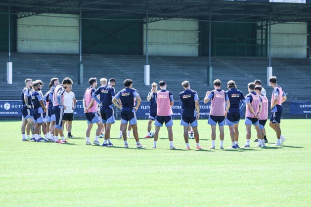 Fussball, 3.Liga Saison 2026 2027 Trainingslager MSV Duisburg Training 11.07.2026, Stadion de Wageningse Berg Teamkreis MSV Duisburg Wageningen Stadion de Wageningse Berg Niederlande *** Sports, Soccer, 3rd Division, 2026–2027 Season, MSV Duisburg Training Camp, Training Session, July 11, 2026, Stadion de Wageningse Berg, MSV Duisburg Squad, Wageningen, Stadion de Wageningse Berg, Netherlands