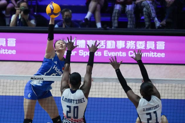 RECORD DATE NOT STATED Volleyball Nations League Hong Kong 2026 - Day 4 Gong Xiangyu (No.6) from team China, Brayelin Martinez (No.20) and Jineiry Martinez (No.21) from team Dominican Republic during the match between Dominican Republic and China at Volleyball Nations League Hong Kong 2026 on July 11, 2026 in Hong Kong. (Photo by Ellan Mad Nexpher Images) Hong Kong