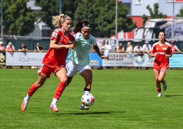 11.07.2026, xlakx, Fussball Testspiel, 1.FFC Turbine Potsdam - 1. FC Union Berlin v.l. Nele Bauereisen (1.FC Union Berlin), Thalia Dias de Souza (1. FFC Turbine Potsdam) Zweikampf, Duell, Kampf, tackle Oranienburg *** July 11, 2026, xlakx, Soccer Friendly Match, 1 FFC Turbine Potsdam 1 FC Union Berlin v l Nele Bauereisen 1 FC Union Berlin, Thalia Dias de Souza 1 FFC Turbine Potsdam, Tackle, Duel, Battle, Oranienburg