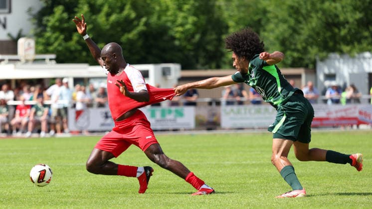 FSV Schöningen vs. VfL, Testspiel Schöningen, 11.07.2026, Fußball, Herren, Saison 2026 2027, Testspiel, FSV Schöningen vs. VfL Wolfsburg: Mathys Angely (VfL Wolfsburg) Deutschland *** FSV Schöningen vs. VfL, Friendly Match in Schöningen, July 11, 2026, Soccer, Men s, 2026–2027 Season, Friendly Match, FSV Schöningen vs. VfL Wolfsburg, Mathys Angely, VfL Wolfsburg, Germany