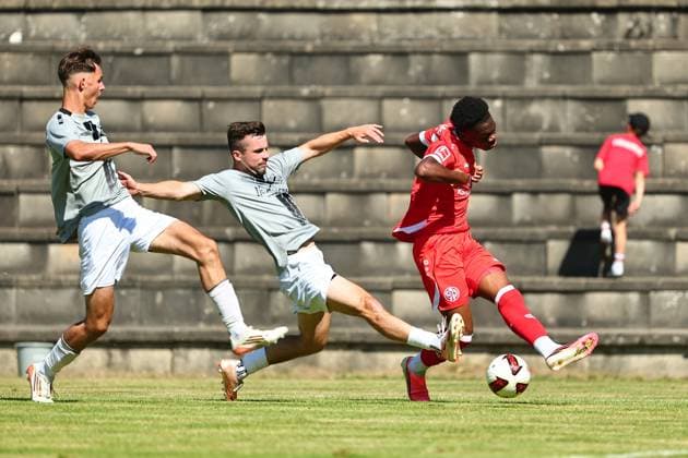 Football, friendly match, Sportfreunde Eisbachtal v 1. FSV Mainz 05