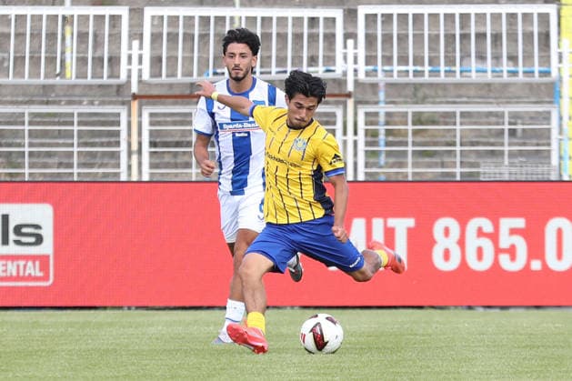 Testspiel: 1. FC Lok Leipzig - Hertha BSC Berlin, 11.07.2026 Eren Öztürk (30, Lok Leipzig) holt zum Schuss aus. Fußball, Saison-Vorbereitung 2026 2027, Testspiel: 1. FC Lok Leipzig (Regionalliga Nordost) vs. Hertha BSC Berlin (2. Bundesliga) am 11.07.2026 im Bruno-Plache-Stadion, Leipzig. *** Friendly Match 1: FC Lok Leipzig vs. Hertha BSC Berlin, July 11, 2026; Eren Öztürk 30; Lok Leipzig takes a shot; Soccer, 2026–2027 preseason, Friendly Match 1: 1. FC Lok Leipzig (Regionalliga Nordost) vs. Hertha BSC Berlin (2. Bundesliga) on July 11, 2026, at Bruno Plache Stadium, Leipzig Copyright: xBEAUTIFULxSPORTS JanxKaeferx