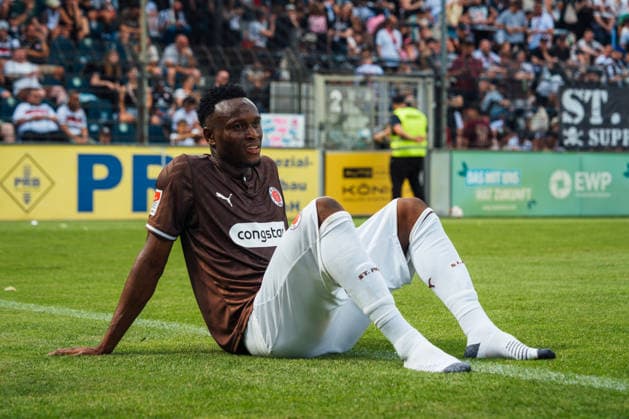 Testspiel: SV Babelsberg 03 vs. FC St. Pauli, 11.07..2026 Abdoulie Ceesay (FC St. Pauli, 9) schießt 3 Tore in der ersten Halbzeit *** Friendly Match: SV Babelsberg 03 vs. FC St. Pauli, July 11, 2026. Abdoulie Ceesay (FC St. Pauli, No. 9) scores 3 goals in the first half. Copyright: xBEAUTIFULxSPORTS Schäferx