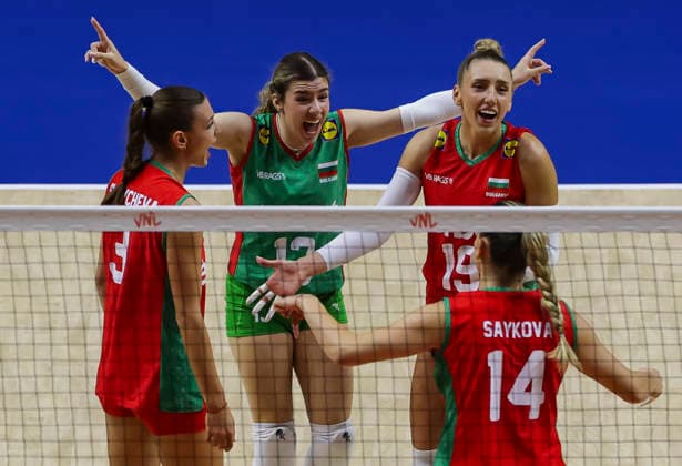 WomenÕs Volleyball Nations League - Belgrade 2026 Players of Bulgaria react during the WomenÕs Volleyball Nations League Pool 7 match between France and Bulgaria at Belgrade Arena on July 11, 2026 in Belgrade, Serbia. Belgrade Serbia Copyright: xSrdjanxStevanovicx x