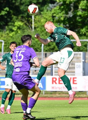 11.07.2026 - Fussball - Saison 2026 2027 - Testspiel Freundschaftsspiel - FC Eintracht Bamberg - SpVgg Greuther Fürth ( Kleeblatt ) - - Sportfoto Zink - xwoxzix - regulations prohibit any use of photographs as image sequences and or quasi-video - only for editorial use - Paul Will (13, SpVgg Greuther Fürth ) erzielt Treffer Tor Torschuß zum 1:1 gegen Jonas Hartwig (35, FC Eintracht Bamberg ) *** July 11, 2026 Soccer Season 2026–2027 Exhibition Match Friendly Match FC Eintracht Bamberg vs. SpVgg Greuther Fürth Kleeblatt Sports Photo by Zink xwoxzix; regulations prohibit any use of photographs as image sequences and or quasi-video; for editorial use only. Paul Will 13, SpVgg Greuther Fürth scores a goal—a shot on goal—to tie the game 1–1 against Jonas Hartwig 35, FC Eintracht Bamberg