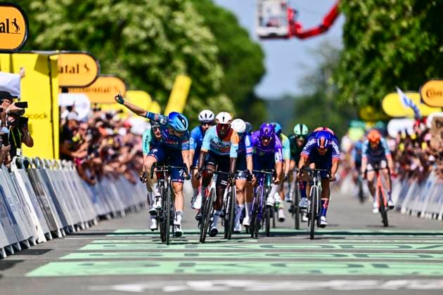 Tour de France 2026 Stage 8 BERGERAC, FRANCE - JULY 11 : Merlier Tim (BEL) of Soudal Quick Step celebrating his victory during stage 8 of the 113rd edition of Tour de France an UCI World Tour 2.UWT cycling road race stage for Men Elite of 182 km with start in Perigueux and finish in Bergerac on July 11, 2026 in Bergerac, France, 11 07 2026 ( Motordriver Kurt Vandenborre - Bergerac France  Copyright: xPeterxDexVoechtx
