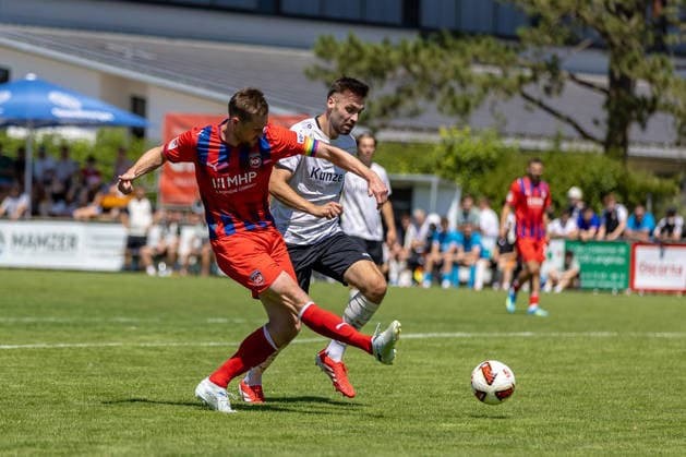Torchance Patrick Mainka (FC Heidenheim, 06) Schuss dyamisch, GER, SGM Langenau vs. 1.FC Heidenheim, Fussball, Testspiel, Saison 2026 2027, 11.07.2026, DFL DFB REGULATIONS PROHIBIT ANY USE OF PHOTOGRAPHS AS IMAGE SEQUENCES AND OR QUASI-VIDEO, GER, SGM Langenau vs. 1.FC Heidenheim, Fussball, Testspiel, Saison 2026 2027, 11.07.2026 Langenau *** Scoring chance by Patrick Mainka, FC Heidenheim, 06 dynamic shot, GER, SGM Langenau vs. 1 FC Heidenheim, soccer, friendly match, 2026–2027 season, July 11, 2026, DFL and DFB regulations prohibit any use of photographs as image sequences and or quasi-video, GER, SGM Langenau vs. 1 FC Heidenheim, soccer, friendly match, 2026–2027 season, July 11, 2026, Langenau Copyright: xEibner-Pressefoto JanixPlessx EP_JPL