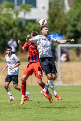 Kopfballduell Robin Eitele (SGM Langenau, 15) Julian Niehues (FC Heidenheim, 16), GER, SGM Langenau vs. 1.FC Heidenheim, Fussball, Testspiel, Saison 2026 2027, 11.07.2026, DFL DFB REGULATIONS PROHIBIT ANY USE OF PHOTOGRAPHS AS IMAGE SEQUENCES AND OR QUASI-VIDEO, GER, SGM Langenau vs. 1.FC Heidenheim, Fussball, Testspiel, Saison 2026 2027, 11.07.2026 Langenau *** Heading duel: Robin Eitele (SGM Langenau), 15 Julian Niehues (FC Heidenheim), 16, GER, SGM Langenau vs. 1 FC Heidenheim, Soccer, Friendly, 2026–2027 Season, July 11, 2026, DFL and DFB regulations prohibit any use of photographs as image sequences and or quasi-video, GER, SGM Langenau vs. 1 FC Heidenheim, soccer, friendly match, 2026–2027 season, July 11, 2026, Langenau Copyright: xEibner-Pressefoto JanixPlessx EP_JPL