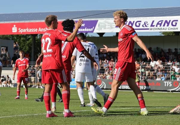 11.07.2026 - Fussball - Saison 2026 2027 - Testspiel Freundschaftsspiel Vorbereitungsspiel: SpVgg Ansbach 09 - 1. FC Nürnberg Nuernberg FCN ( Club ) - Sportfoto Zink DaMa - xdaxmax - Jubel Freude Torjubel nach Tor zum 0:1 - Finn Becker (22, 1. FC Nürnberg FCN ) Piet Scobel (19, 1. FC Nürnberg FCN ) jubelt freut sich - Torschütze: Piet Scobel (19, 1. FC Nürnberg FCN ) *** July 11, 2026 Soccer Season 2026–2027 Exhibition Match Friendly Match Preseason Match SpVgg Ansbach 09 vs. 1 FC Nürnberg Nuremberg FCN Club Sports Photo Zink DaMa xdaxmax Celebration Joy Goal celebration after scoring the 0th goal 1 Finn Becker 22, 1 FC Nürnberg FCN Piet Scobel 19, 1 FC Nürnberg FCN celebrating, happy Goal scorer Piet Scobel 19, 1 FC Nürnberg FCN