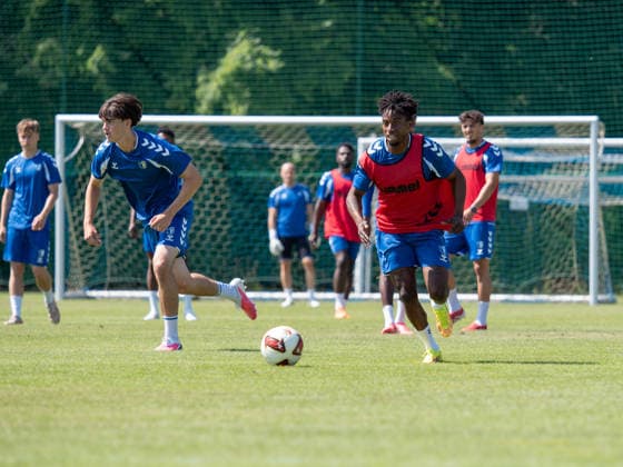 Adrian Drews (1. FC Magdeburg), Daniel Heber (1. FC Magdeburg) GER, Fussball, Trainingslager 1. FC Magdeburg, Saison 2026 2027, 11.07.2027 GER, Fussball, Trainingslager 1. FC Magdeburg, Saison 2026 2027, 11.07.2027 Amberg *** Adrian Drews, 1 FC Magdeburg; Daniel Heber, 1 FC Magdeburg, GER, soccer, 1 FC Magdeburg training camp, 2026–2027 season, July 11, 2027 GER, Soccer, 1 FC Magdeburg Training Camp, 2026–2027 Season, July 11, 2027 Amberg Copyright: xEibner CarstenxSchweringx EP_CSG