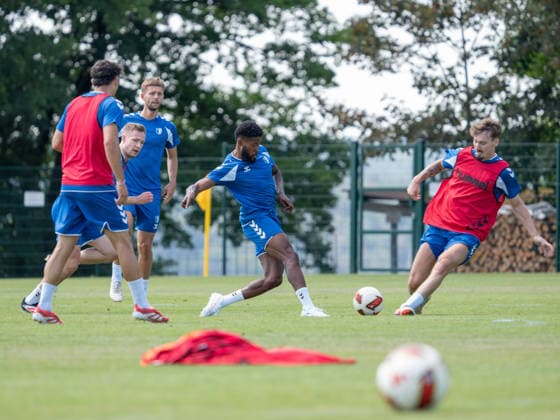 Moritz Kwarteng (1. FC Magdeburg), Tony Reitz (1. FC Magdeburg) GER, Fussball, Trainingslager 1. FC Magdeburg, Saison 2026 2027, 11.07.2027 GER, Fussball, Trainingslager 1. FC Magdeburg, Saison 2026 2027, 11.07.2027 Amberg *** Moritz Kwarteng, 1. FC Magdeburg; Tony Reitz, 1. FC Magdeburg, GER, soccer, 1. FC Magdeburg training camp, 2026–2027 season, July 11, 2027 GER, Soccer, 1 FC Magdeburg training camp, 2026–2027 season, July 11, 2027 Amberg Copyright: xEibner CarstenxSchweringx EP_CSG