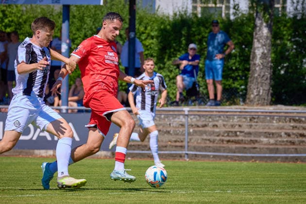 Bleart Dautaj (1. FC Normannia Gmuend, 27) auf dem Weg zum Treffer zur 1:0 Fuehrung in der 55. Minute GER, 1. FC Normannia Gmuend vs. VfR Aalen, Fussball, Freundschaftsspiel, Herren, 11.07.2026 GER, 1. FC Normannia Gmuend vs. VfR Aalen, Fussball, Freundschaftsspiel, Herren, 11.07.2026 Schwaebisch Gmünd *** Bleart Dautaj of 1 FC Normannia Gmuend, 27, on his way to scoring the goal that gave his team a 1-0 lead in the 55th minute GER, 1 FC Normannia Gmuend vs. VfR Aalen, Soccer, Friendly Match, Men s, July 11, 2026 GER, 1 FC Normannia Gmuend vs. VfR Aalen, Soccer, Friendly Match, Men’s, July 11, 2026 Schwäbisch Gmünd Copyright: xEibner-Pressefoto GeraldxOelze-dexStoppanyx EP_ODS