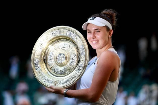 Linda Noskova celebrates victory in the Ladies Singles final Wimbledon Tennis Championships, Day 13, The All England Lawn Tennis and Croquet Club, London, UK - 11 Jul 2026London The All England Lawn Tennis and United Kingdom  Copyright: xKieranxMcManus Shutterstockx 16981032fm