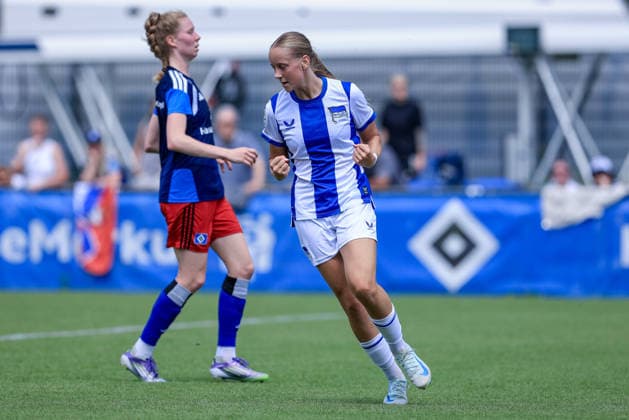 Torschützin Elfie Wellhausen (Hertha BSC, 11) mit Torjubel, Jubel, jubeln, jubelt, optimistisch, Spielszene, Highlight, Freude über das Tor, 11.07.2026, Hamburg (Deutschland), Fussball, Testspiel Frauen, Hamburger SV - Hertha BSC *** Goal scorer Elfie Wellhausen of Hertha BSC, No. 11 celebrating a goal, celebration, cheering, celebrating, optimistic, game scene, highlight, joy over the goal, July 11, 2026, Hamburg, Germany, soccer, women’s friendly match, Hamburger SV vs. Hertha BSC xobx