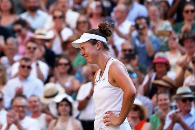 Linda Noskova celebrates victory in the Ladies Singles final Wimbledon Tennis Championships, Day 13, The All England Lawn Tennis and Croquet Club, London, UK - 11 Jul 2026London The All England Lawn Tennis and United Kingdom  Copyright: xEllaxLing Shutterstockx 16981031ds