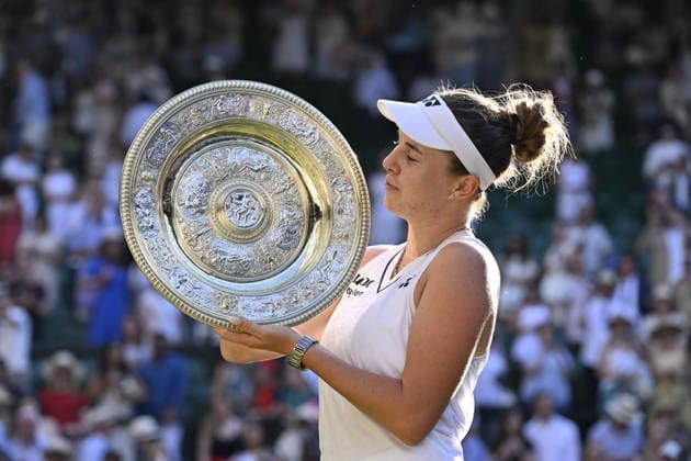 Tennis - Wimbledon 2026 - ITF - The Championships - 11 07 2026 - Tennis - Wimbledon 2026 - ITF - The Championships - 11 07 2026 - Linda Noskova bat Muchova - Republique Tcheque London  Copyright: xChryslenexCaillaud Psnewzx