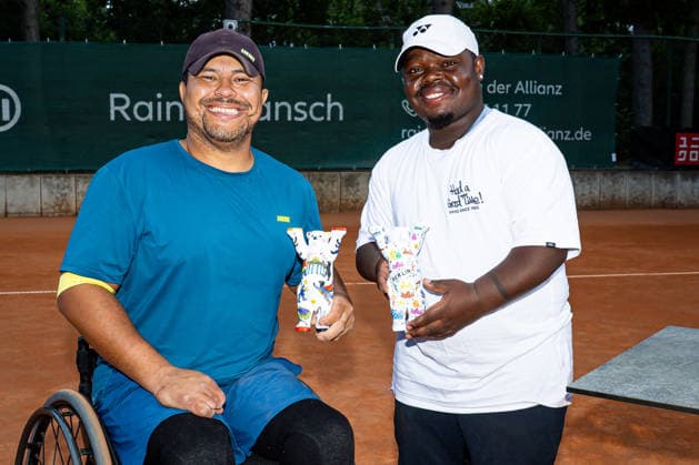 Siegerehrungen - Herren Doppel-Quad: Leandro Pena BRA und Donald Ramphadi RSA (Sieger 2026), 36. GERMAN OPEN 2026 - Beate Loddenkemper Trophy, Berlin, BTTC Grün-Weiß, 11.07.2026, *** Awards Ceremony for Men s Doubles Quad: Leandro Pena (BRA) and Donald Ramphadi (RSA), 2026 Champions, 36th GERMAN OPEN 2026 Beate Loddenkemper Trophy, Berlin, BTTC Grün Weiß, July 11, 2026, Copyright: xClaudioxGärtnerx