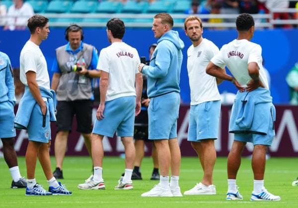 Harry Kane and the England team ahead of kick-off England v Norway, 2026 FIFA World Cup, WM, Weltmeisterschaft, Fussball Quarter-final, Football, Miami Stadium, Miami, Florida, USA - 11 Jul 2026Miami Miami Stadium Florida (FL) United States of America  Copyright: xJavierxGarcia Shutterstockx 16986211f