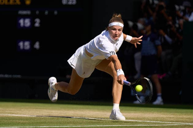 2026 Wimbledon, July 11, Ladies Final LONDON, - JULY 11: Karolina Muchova of the Czech Republic plays a shot against Linda Noskova of the Czech Republic during the 2026 Wimbledon, July 11, Ladies Final at The all England club, Wimbledon on July 11, 2026 in London, GBR. London The all England club, Wimbledon GBR Copyright: xPeterxvanxdenxBerg ISIxPhotosx 9498