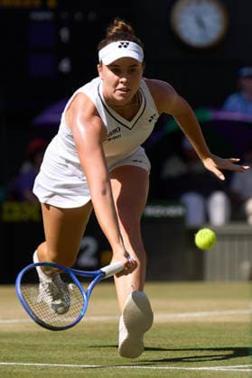 2026 Wimbledon, July 11, Ladies Final LONDON, - JULY 11: Linda Noskova of the Czech Republic plays a shot against Karolina Muchova of the Czech Republic during the 2026 Wimbledon, July 11, Ladies Final at The all England club, Wimbledon on July 11, 2026 in London, GBR. London The all England club, Wimbledon GBR Copyright: xPeterxvanxdenxBerg ISIxPhotosx 9498