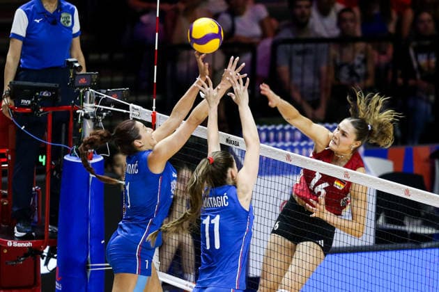 Serbia v Germany - Women s Volleyball Nations League BELGRADE, SERBIA - JULY 11: H. Kurtagic (11) of Serbia in action against A. Cekulaev (16) of Germany during the 2026 FIVB Volleyball Women s Nations League match between the Serbia and Germany in Belgrade, Serbia, on July 11, 2026. Filip Stevanovic Anadolu Belgrade Serbia. Editorial use only. Please get in touch for any other usage.  Copyright: x2026xAnadoluxFilipxStevanovicx