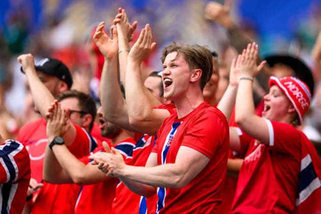 260711 Fans of Norway ahead of the FIFA World Cup, WM, Weltmeisterschaft, Fussball 2026 quarter-final football match between Norway and England on July 11, 2026 in Miami. Photo: Jon Olav Nesvold BILDBYRAN COP 217 VG0992 bbeng fotboll football soccer fotball vm fotbolls-vm fotball-vm fotbolls-vm 2026 fifa world cup 2026 kvartfinale kvartsfinal quarterfinal quarter-final england norge norway publik *** July 11, 2026: Fans of Norway ahead of the 2026 FIFA World Cup quarterfinal soccer match between Norway and England on July 11, 2026 in Miami. Photo by Jon Olav Nesvold, BILDBYRAN COP 217 VG0992 bbeng soccer football fotball World Cup soccer World Cup 2026 FIFA World Cup 2026 quarterfinal quarterfinal quarter final england norway audience  Copyright: JONxOLAVxNESVOLD BB260711JE035
