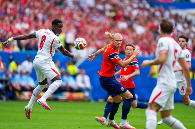 World Cup 2026: Norway - England Miami Gardens, Florida , USA 20260711. Audience before the quarter-final between Norway and England in the 2026 World Cup at Miami Stadium. Photo: Terje Pedersen NTB Miami Gardens, Florida United States EDITORIAL USE ONLY. RESTRICTED USE FOR BETTING COMPANIES Ref:_SPOzwTvFLw2jv8.jpg *** 2026 World Cup: Norway vs. England, Miami Gardens, Florida, USA 20260711 Spectators before the quarterfinal match between Norway and England in the 2026 World Cup at Miami Stadium. Photo by Terje Pedersen, NTB, Miami Gardens, Florida, United States. EDITORIAL USE ONLY. RESTRICTED USE FOR BETTING COMPANIES.  Copyright: xTerjexPedersenx xNTBx