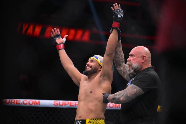 July 11, 2026, Las Vegas, Nevada, USA: RYAN GANDRA defeated ZACHARY REESE by KO (strikes) at 1:15 of Round 1 during UFC 329 at the T-Mobile Arena in Las Vegas. Las Vegas USA - ZUMAo117 20260711_zsp_o117_030 Copyright: xMikaelxOnax