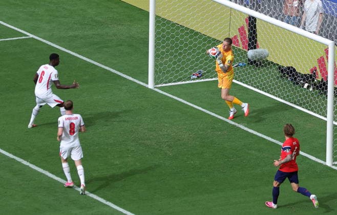 FIFA World Cup, WM, Weltmeisterschaft, Fussball 2026 quarterfinals - Norway vs England Goalkeeper Jordan Pickford of England in action during the FIFA World Cup 2026 quarterfinals match Norway against England, in Miami, USA, 11 July 2026. MIAMI United States  Copyright: xCRISTOBALxHERRERA-ULASHKEVICHx