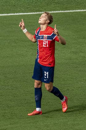 Andreas Schjelderup of Norway celebrates after scoring team s first goal during the FIFA World Cup, WM, Weltmeisterschaft, Fussball 2026 Quarter-final match between Norway and England at Miami Stadium on July 11th,2026 (Photo by Joao Bravo Sports Press Photo)  Copyright: xJoaoxBravo SportsxPressxPhotox Sportspressphoto_SPR189143