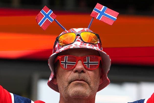 A fan from Norway cheers during a 2026 FIFA World Cup, WM, Weltmeisterschaft, Fussball quarterfinal match between Norway and England at Hard Rock Stadium in Miami, United States, 11 July 2026. FIFA World Cup 2026 - quarterfinal - Norway vs. England !ACHTUNG: NUR REDAKTIONELLE NUTZUNG!  Copyright: xAlbertoxBoalx GR7019 20260711-55020870409_1