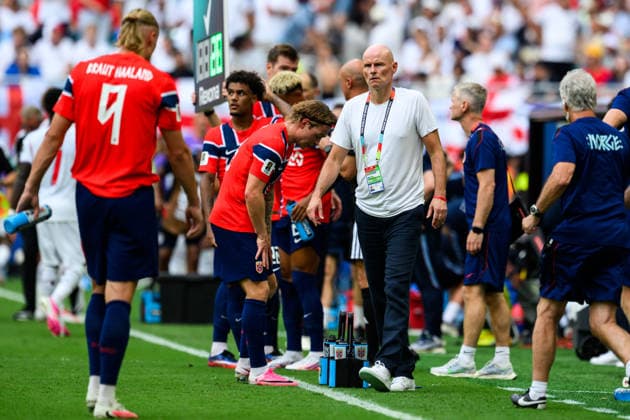 260711 Head coach Stale Solbakken of Norway during the FIFA World Cup, WM, Weltmeisterschaft, Fussball 2026 quarter-final football match between Norway and England on July 11, 2026 in Miami. Photo: Vegard Grott BILDBYRAN kod VG VG0992 bbeng fotboll football soccer fotball vm fotbolls-vm fotball-vm fotbolls-vm 2026 fifa world cup 2026 kvartfinale kvartsfinal quarterfinal quarter-final england norge norway *** July 11, 2026: Norway head coach Stale Solbakken during the 2026 FIFA World Cup quarterfinal soccer match between Norway and England on July 11, 2026 in Miami. Photo by Vegard Grott, BILDBYRAN. Code: VG VG0992 bbeng soccer football fotball World Cup soccer World Cup fotball World Cup soccer World Cup 2026 FIFA World Cup 2026 quarterfinal quarterfinals quarterfinal quarter final England Norway  Copyright: VEGARDxGRoTT BB260711VG068