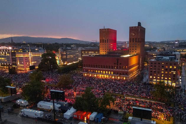 World Cup 2026: Norway - England Oslo 20260712. Audiences watch the World Cup match between Norway and England shown on a big screen in central Oslo on Saturday evening. Photo: Javad Parsa NTB Oslo Norway EDITORIAL USE ONLY. RESTRICTED USE FOR BETTING COMPANIES Ref:_SPORZwUA8kGpnY.jpg *** 2026 World Cup Norway England Oslo July 12, 2026 Spectators watch the World Cup match between Norway and England shown on a big screen in central Oslo on Saturday evening. Photo: Javad Parsa, NTB, Oslo, Norway. EDITORIAL USE ONLY. RESTRICTED USE FOR BETTING COMPANIES.  Copyright: xHansxO.xTorgersenx xNTBx