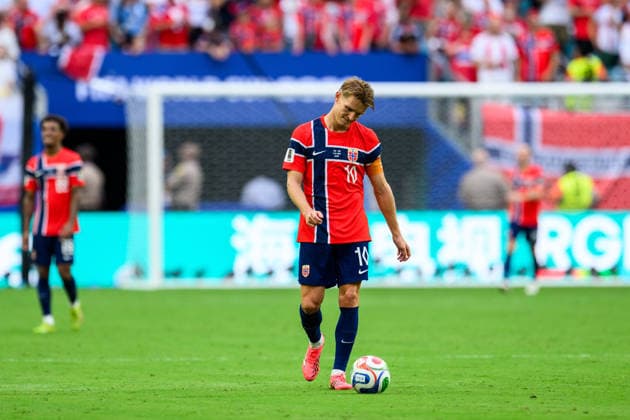 260711 Martin odegaard of Norway looks dejected after 1-2 during the FIFA World Cup, WM, Weltmeisterschaft, Fussball 2026 quarter-final football match between Norway and England on July 11, 2026 in Miami. Photo: Vegard Grott BILDBYRAN kod VG VG0992 bbeng fotboll football soccer fotball vm fotbolls-vm fotball-vm fotbolls-vm 2026 fifa world cup 2026 kvartfinale kvartsfinal quarterfinal quarter-final england norge norway depp *** July 11, 2026: Martin Ødegaard of Norway looks dejected after the 1–2 loss during the 2026 FIFA World Cup quarterfinal soccer match between Norway and England on July 11, 2026 in Miami. Photo by Vegard Grott, BILDBYRAN. Code: VG VG0992 bbeng soccer football fotball World Cup soccer World Cup fotball World Cup soccer World Cup 2026 FIFA World Cup 2026 quarterfinal quarterfinal quarterfinal quarter final England Norway depp  Copyright: VEGARDxGRoTT BB260711VG072