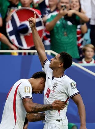 FIFA World Cup, WM, Weltmeisterschaft, Fussball 2026 quarterfinals - Norway vs England Jude Bellingham of England celebrates after scoring his second goal during the FIFA World Cup 2026 quarterfinals match Norway against England, in Miami, USA, 11 July 2026. MIAMI United States  Copyright: xRONALDxWITTEKx