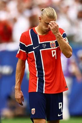 Erling Haaland of Norway dejected England v Norway, 2026 FIFA World Cup, WM, Weltmeisterschaft, Fussball Quarter-final, Football, Miami Stadium, Miami, Florida, USA - 11 Jul 2026Miami Miami Stadium Florida (FL) United States of America  Copyright: xMichaelxZemanek Shutterstockx 16986212dc