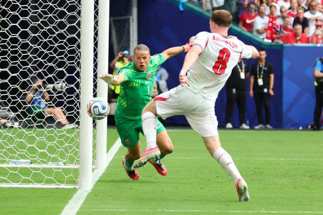 Elliot Anderson of England misses a chance during the FIFA World Cup, WM, Weltmeisterschaft, Fussball 2026 Quarter Final match between Norway and England at the Hard Rock Stadium, Miami, USA on 11 July 2026. Copyright: xPeterxDovganx 45250073