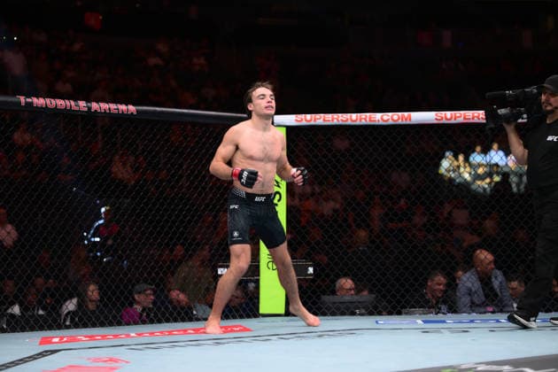 July 11, 2026, Las Vegas, Nevada, USA: LUKE RILEY defeated KAI KAMAKA III by TKO (strikes) at 3:03 of Round 1 during UFC 329 at the T-Mobile Arena in Las Vegas. UFC 329: Luke Riley Stops Kai Kamaka In Round 1  - ZUMAo117 20260711_zsp_o117_040 Copyright: xMikaelxOnax