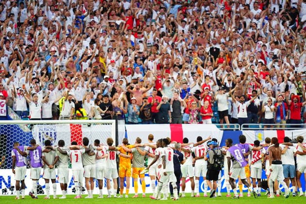 Norway v England - FIFA World Cup, WM, Weltmeisterschaft, Fussball 2026 - Quarter Finals MIAMI GARDENS, FLORIDA - JULY 11: Players of England celebrate the victory after the 2026 FIFA World Cup quarterfinal match between Norway and England at Miami Stadium in Miami Gardens, Florida, United States, on July 11, 2026. Evrim Aydin Anadolu Florida United States. Editorial use only. Please get in touch for any other usage.  Copyright: x2026xAnadoluxEvrimxAydinx