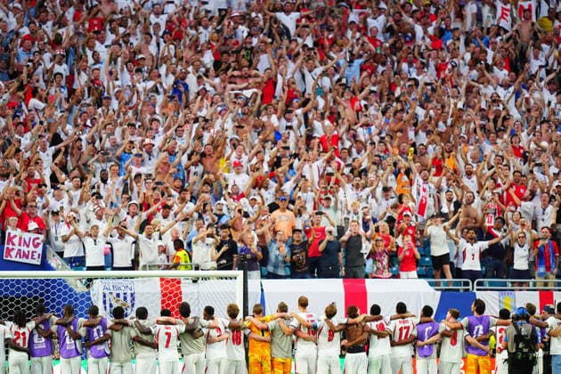 Norway v England - FIFA World Cup, WM, Weltmeisterschaft, Fussball 2026 - Quarter Finals MIAMI GARDENS, FLORIDA - JULY 11: Players of England celebrate the victory after the 2026 FIFA World Cup quarterfinal match between Norway and England at Miami Stadium in Miami Gardens, Florida, United States, on July 11, 2026. Evrim Aydin Anadolu Florida United States. Editorial use only. Please get in touch for any other usage.  Copyright: x2026xAnadoluxEvrimxAydinx
