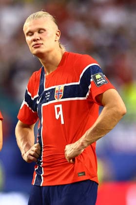 Erling Haaland of Norway dejected at full time England v Norway, 2026 FIFA World Cup, WM, Weltmeisterschaft, Fussball Quarter-final, Football, Miami Stadium, Miami, Florida, USA - 11 Jul 2026Miami Miami Stadium Florida (FL) United States of America  Copyright: xMichaelxZemanek Shutterstockx 16986212dw