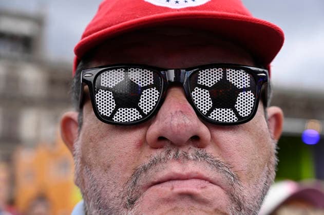 Norway v England FIFA Fan Festival - FIFA World Cup, WM, Weltmeisterschaft, Fussball 2026 A Norway football fan watches the FIFA World Cup 2026 quarter-final match between England and Norway on a giant screen at the FIFA World Cup Fan Festival in Mexico City on July 11, 2026, in Mexico City, Mexico. (Photo by Carlos Tischler Eyepix Group) Copyright: xCarlosxTischler EyepixxGroupx CT_11072026_192730